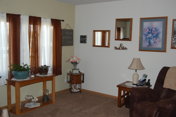 254 900 Relax And Enjoy This Raised Ranch Style Home Beagle