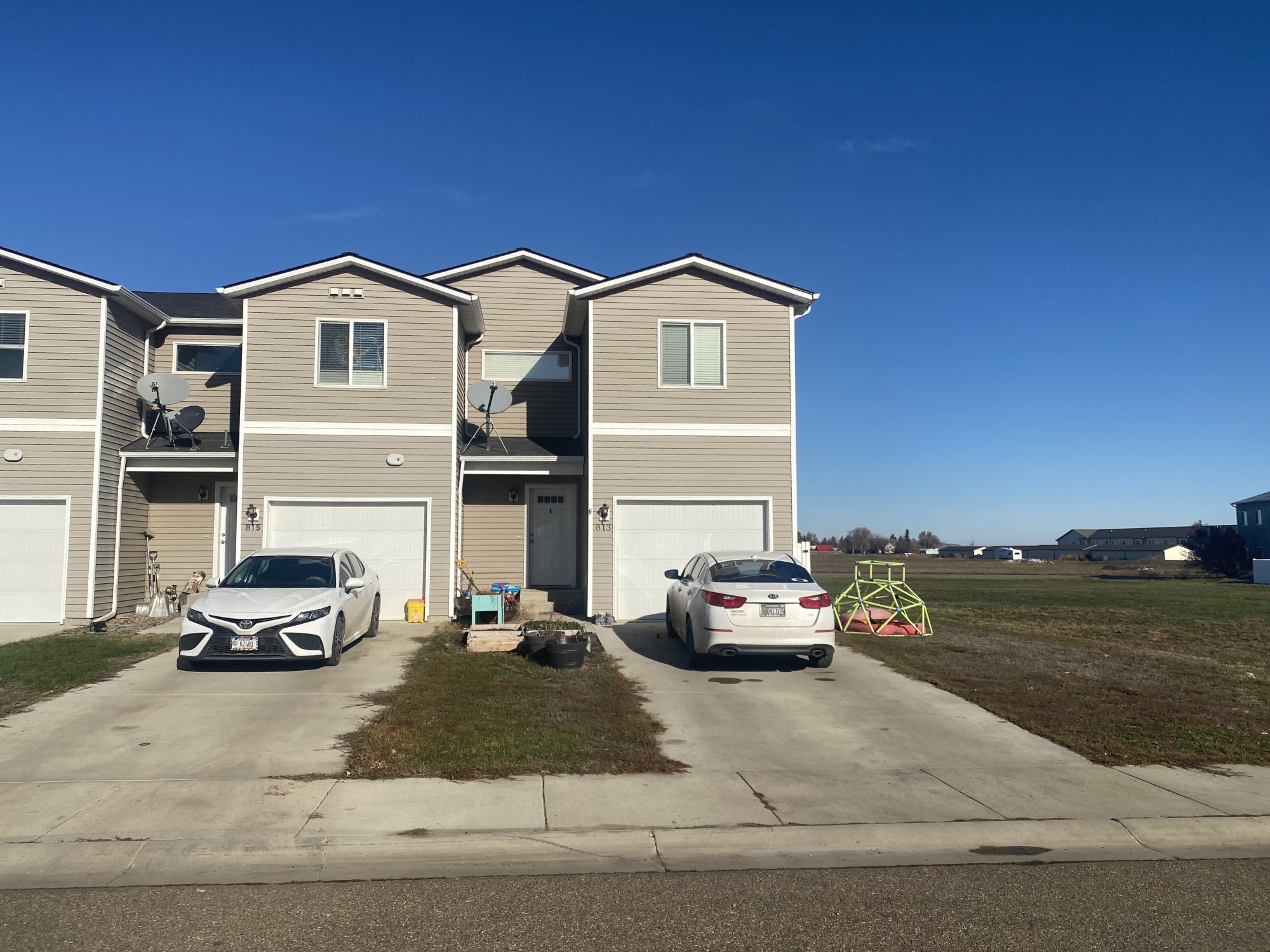 813 3rd St. NW Easy Living Beagle Properties Sidney, Montana Real